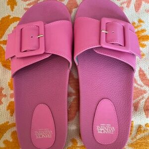 Frances Valentine Pink Slides Size 7
